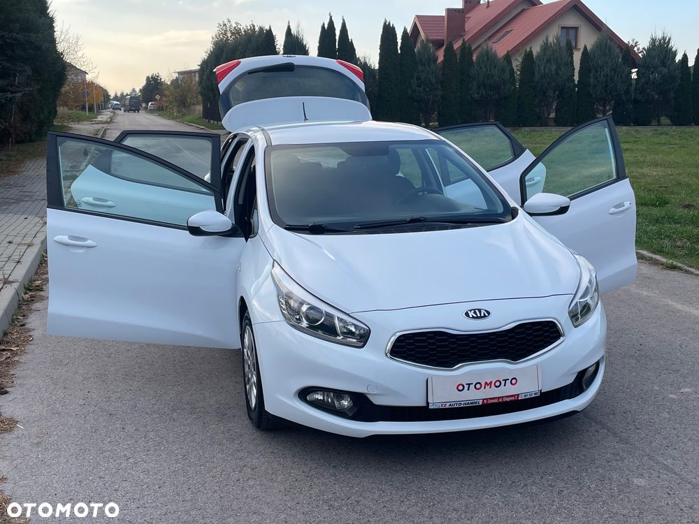 Kia Ceed 1.4 CVVT Attract - 38