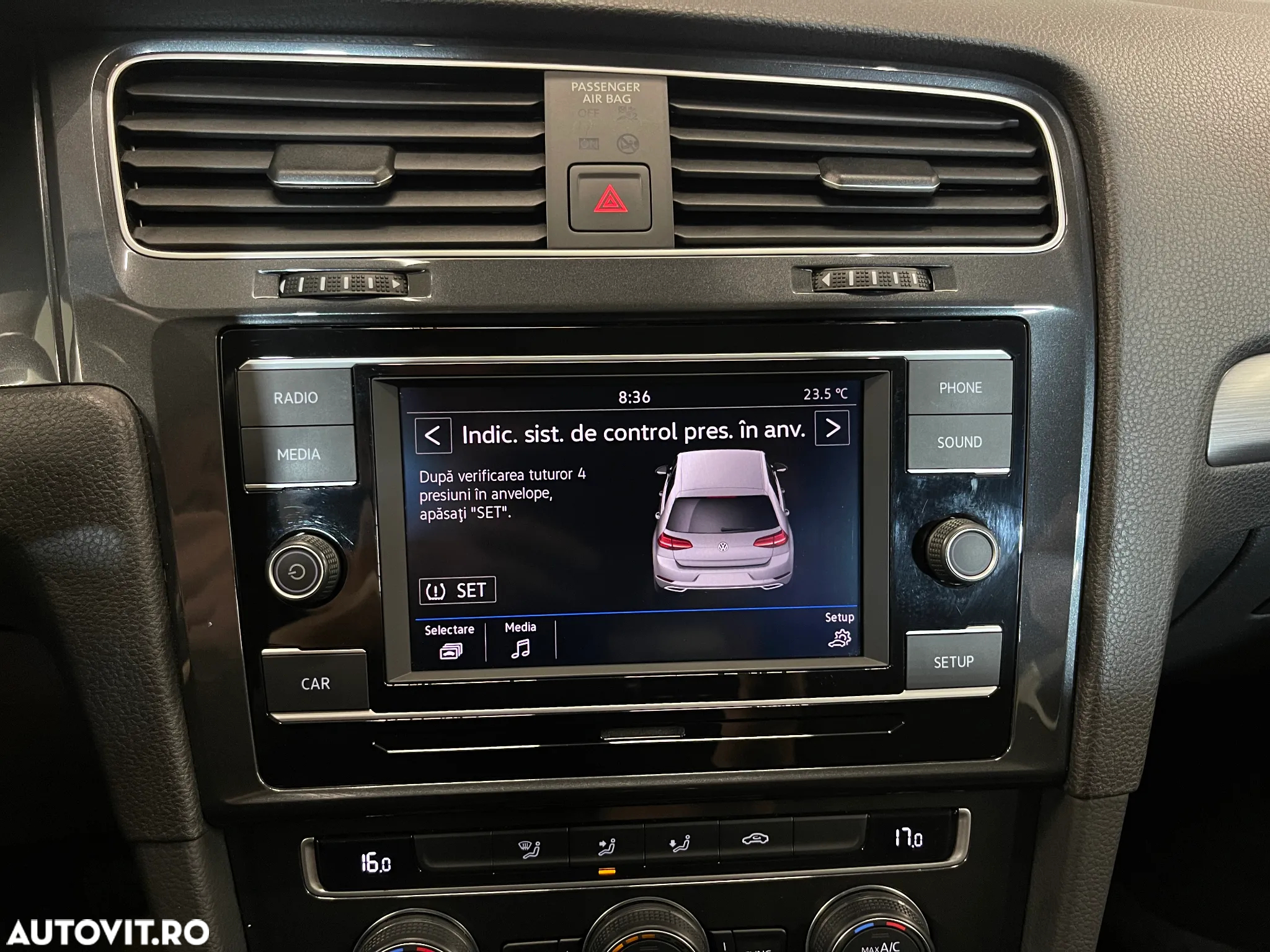 Volkswagen Golf 1.6 TDI Comfortline - 13
