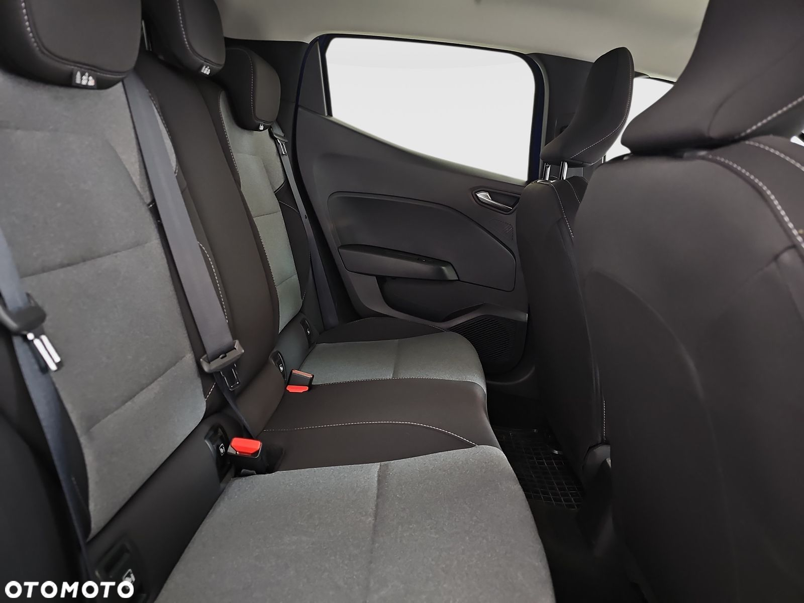 Renault Clio 1.0 TCe Evolution - 24