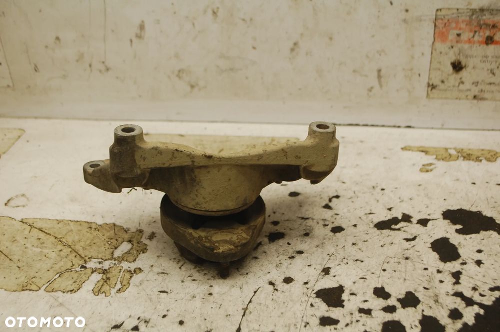 ŁAPA PODUSZKA SKRZYNI BIEGÓW 8E0399115S AUDI A4 B6 B7 - 3