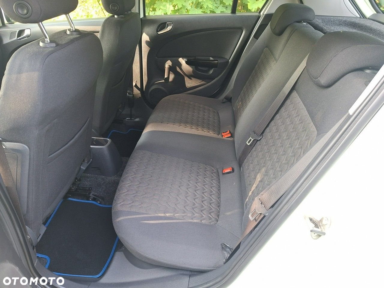 Opel Corsa - 12