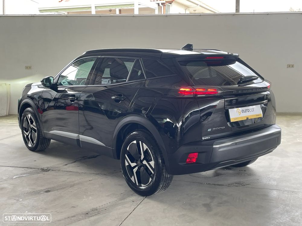 Peugeot e-2008 Allure Pack - 3