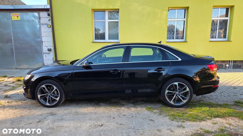 Audi A4 Limousine - 11