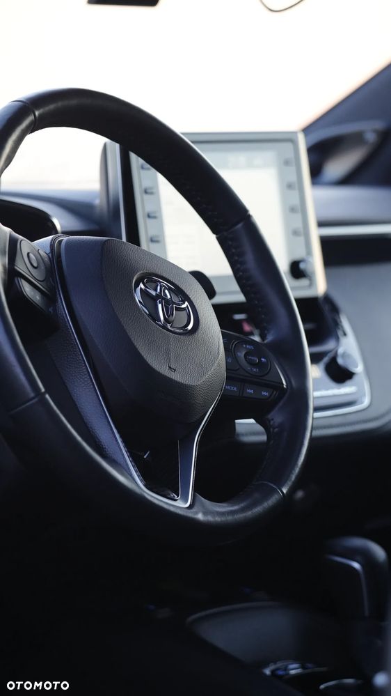 Toyota Corolla 2.0 Hybrid Executive - 12