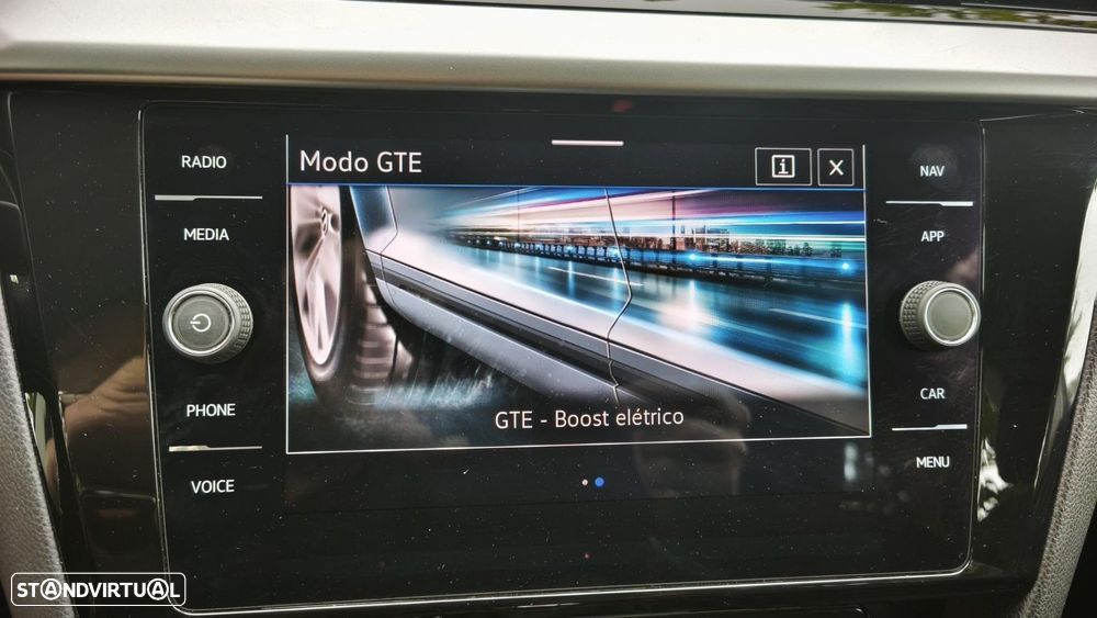 Volkswagen Arteon 1.4 TSI eHybrid Elegance — fotografia 37