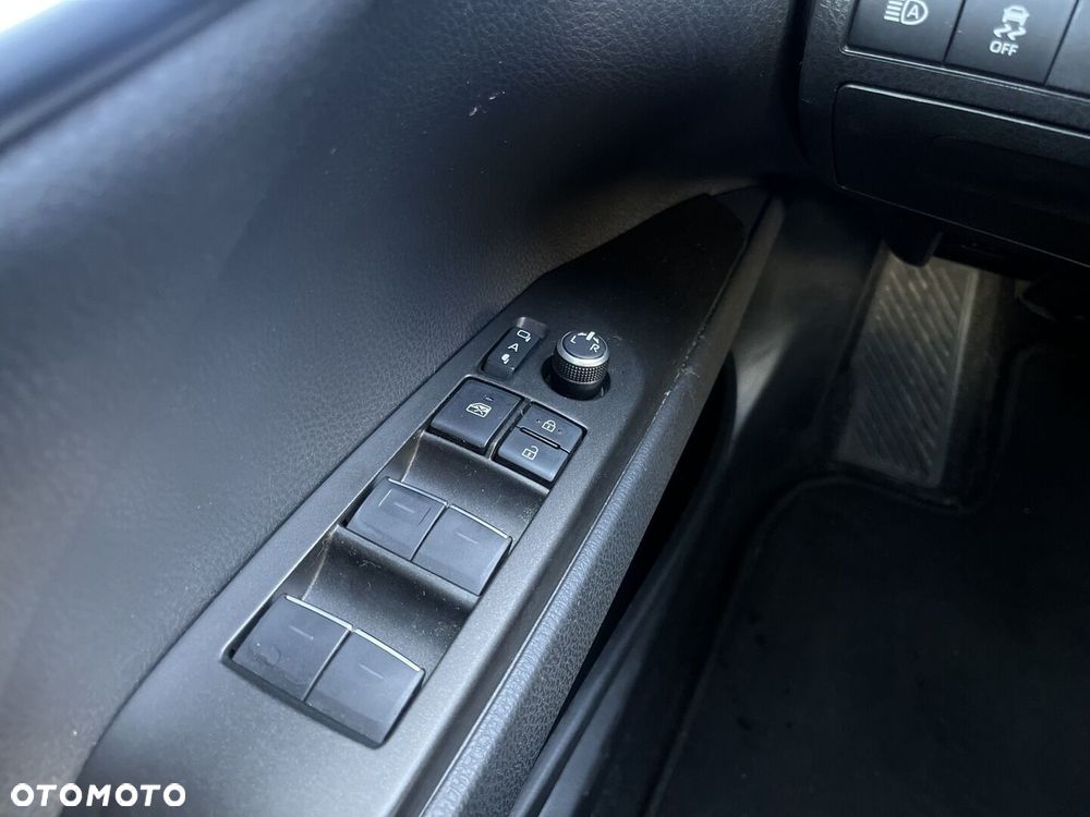 Toyota Camry 2.5 Hybrid Prestige CVT - 15