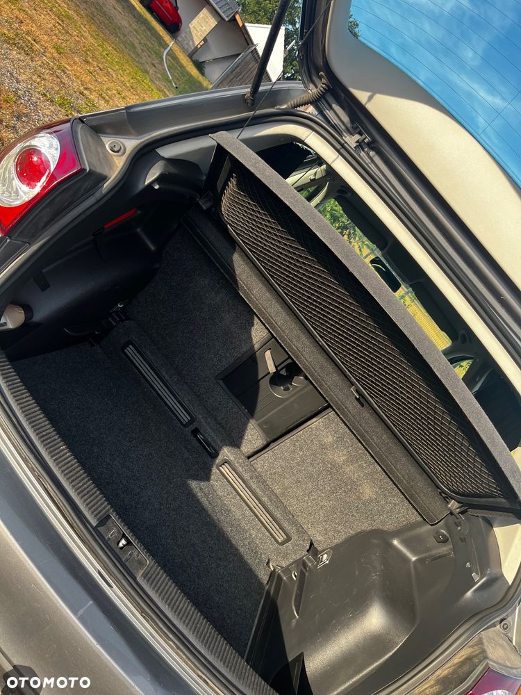 Volkswagen Golf Plus - 13