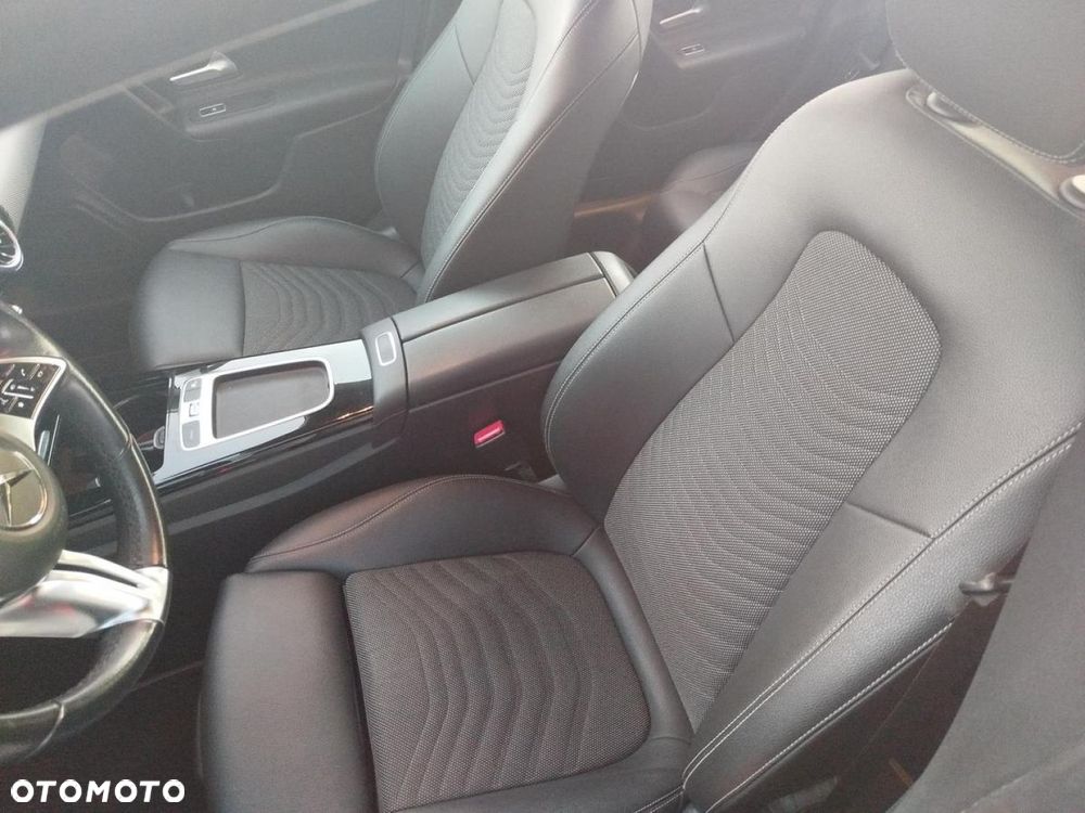 Mercedes-Benz CLA - 11