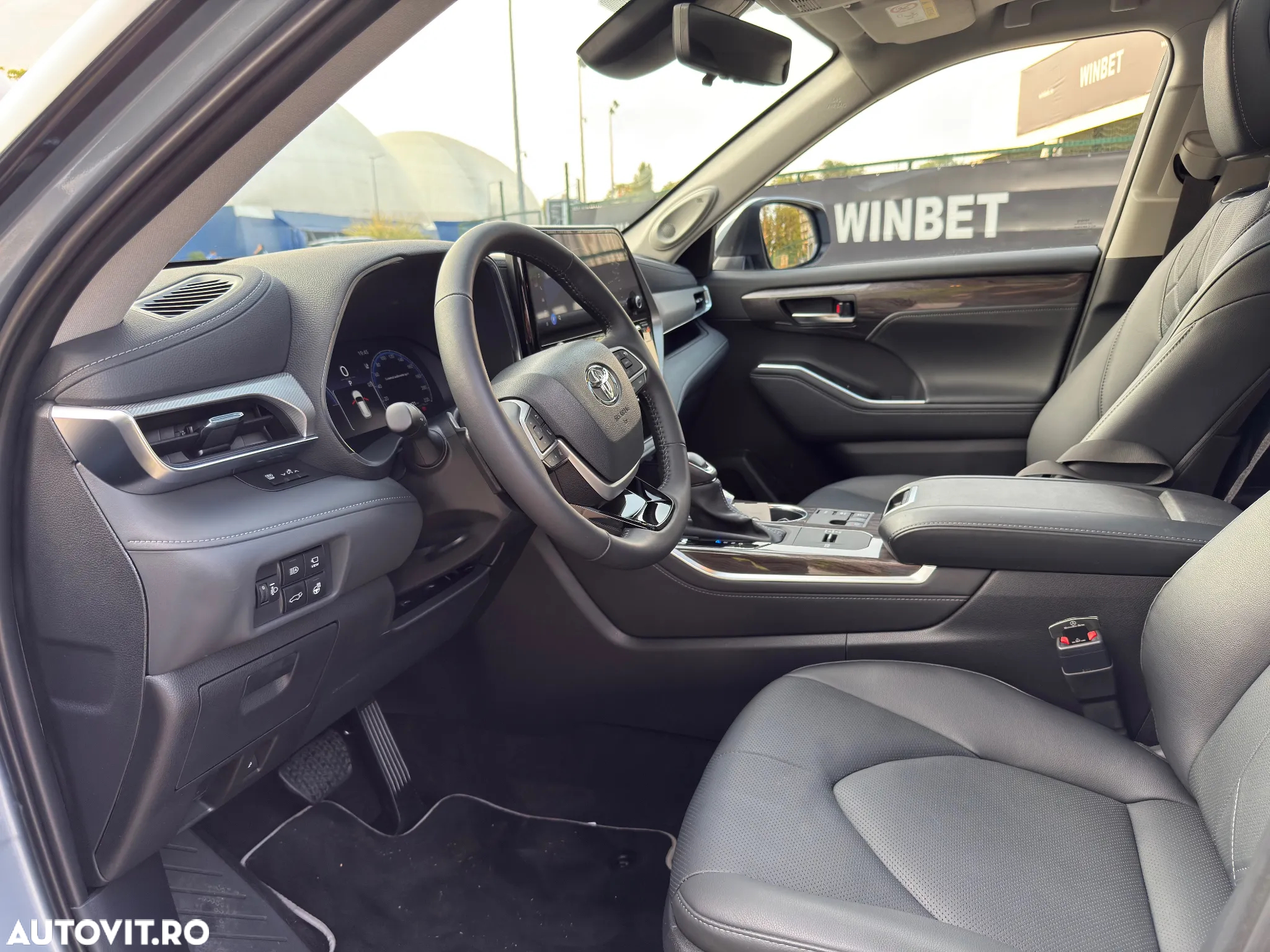 Toyota Highlander 2.5 L Hybrid Dynamic Force 248CP Luxury Pearly - 14