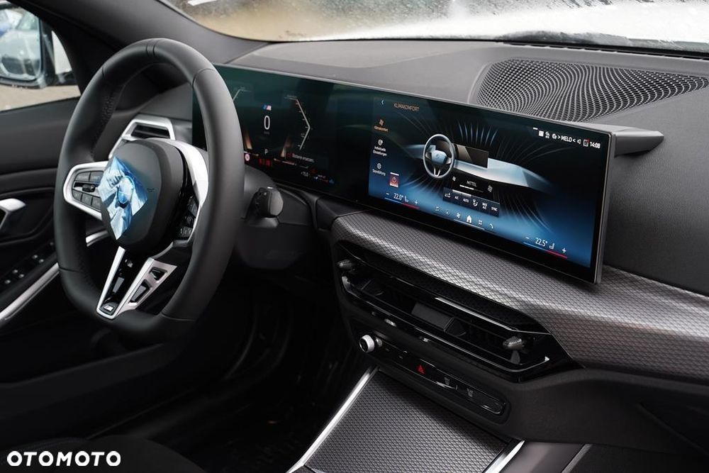 BMW Seria 3 330i xDrive M Sport - 16
