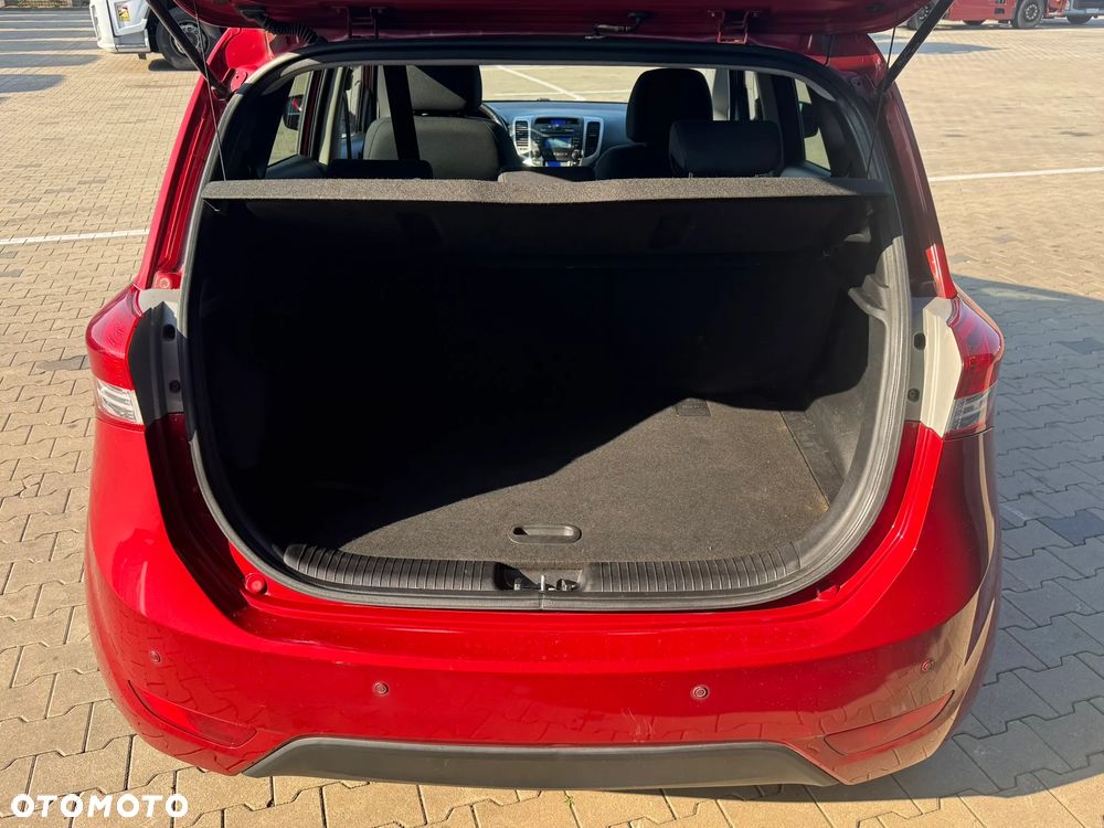 Hyundai ix20 1.4 Premium - 17