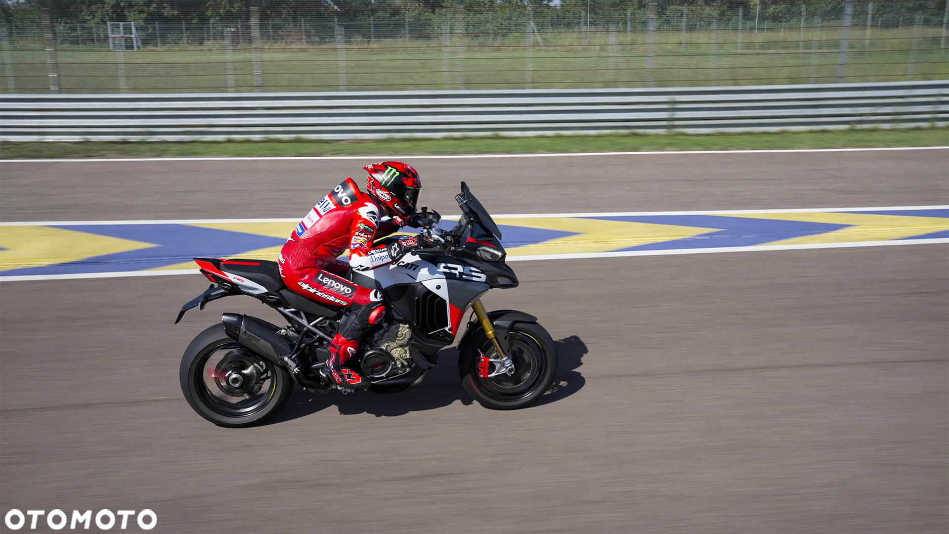 Ducati Multistrada - 10