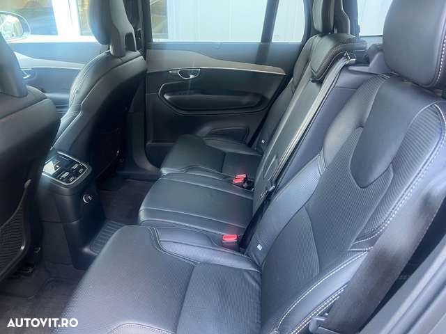 Volvo XC 90 - 9