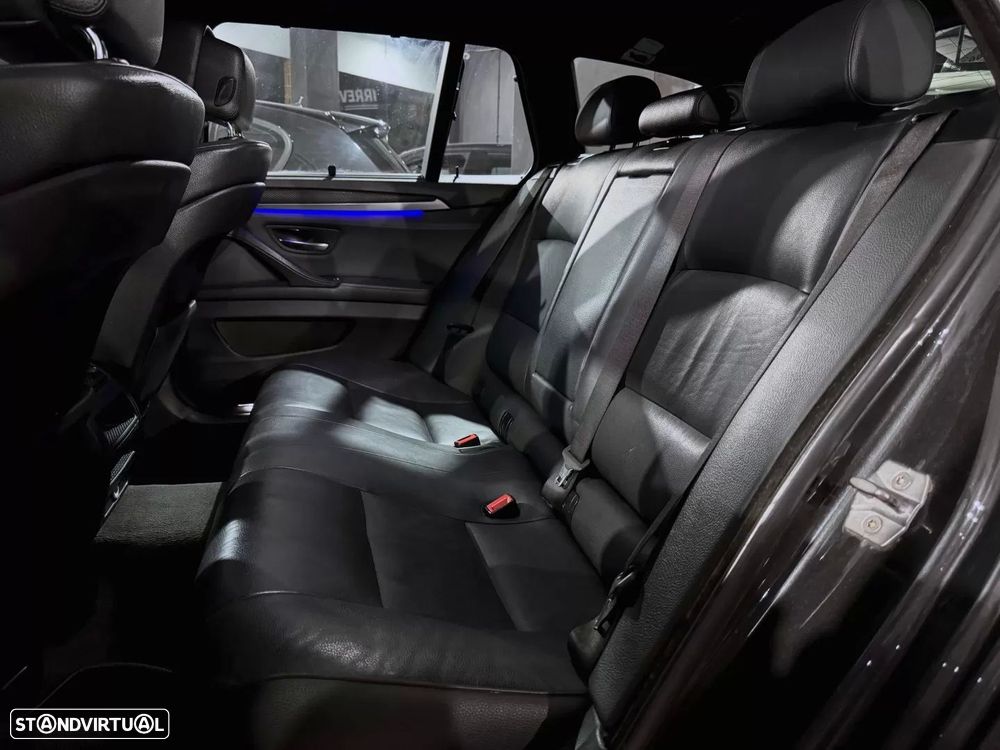 BMW 520 d Pack M Auto - 11