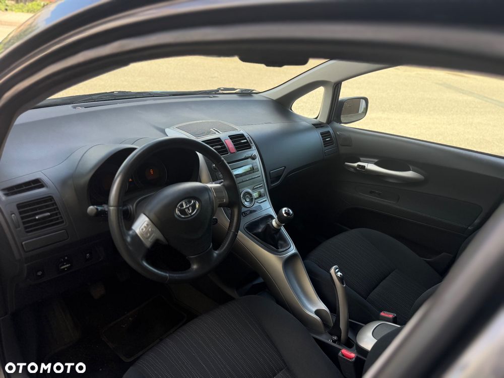 Toyota Auris 1.4 D-4D Premium - 13
