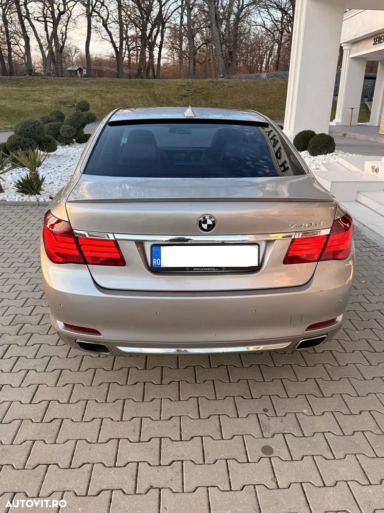 BMW Seria 7 740d xDrive - 2