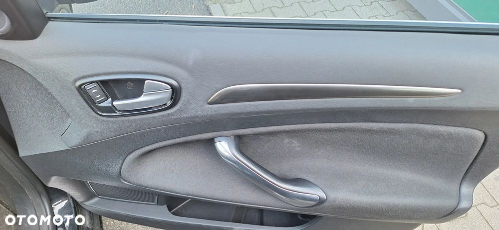 Ford Mondeo 2.0 TDCi Titanium - 16
