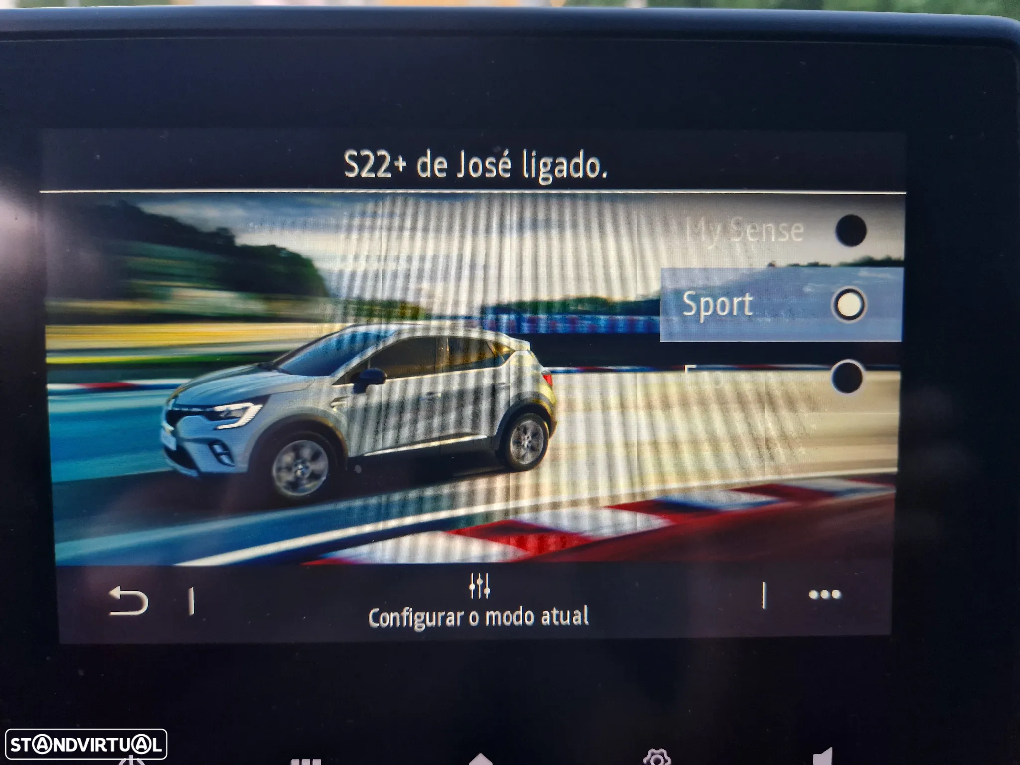 Renault Captur 1.0 TCe Techno Bi-Fuel - 29