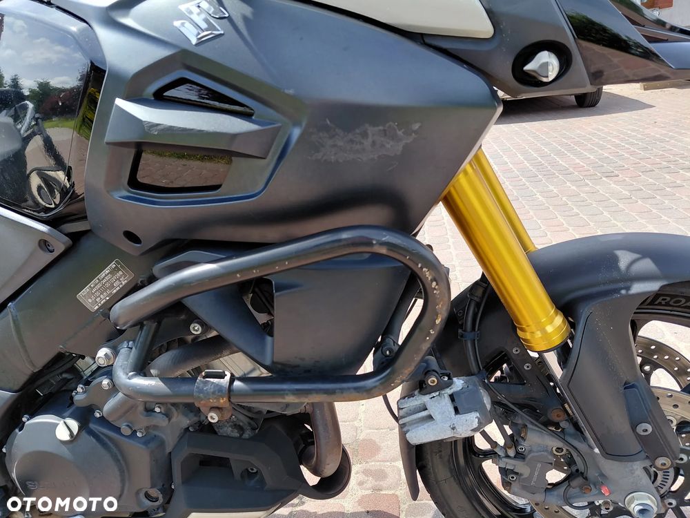 Suzuki DL - 12