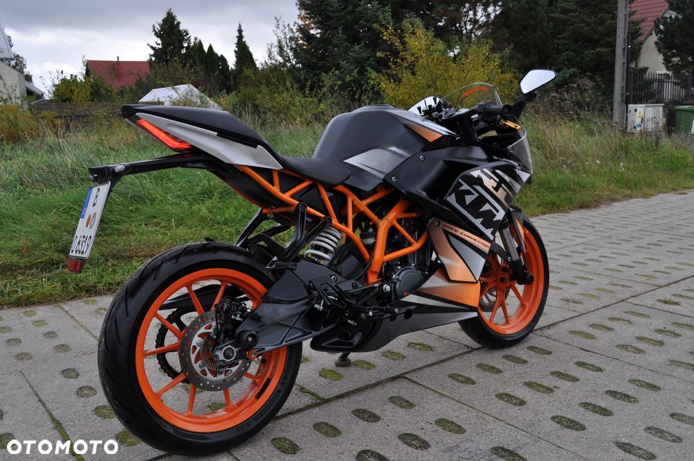 KTM RC 125 - 6