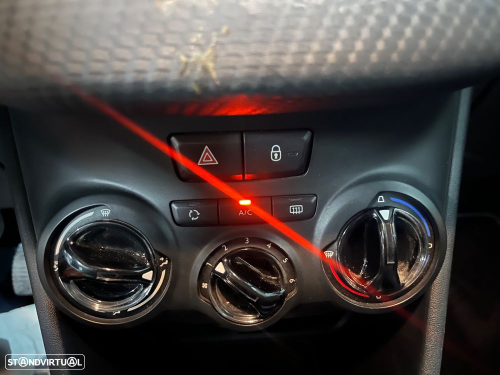 Peugeot 2008 1.2 PureTech Allure - 30
