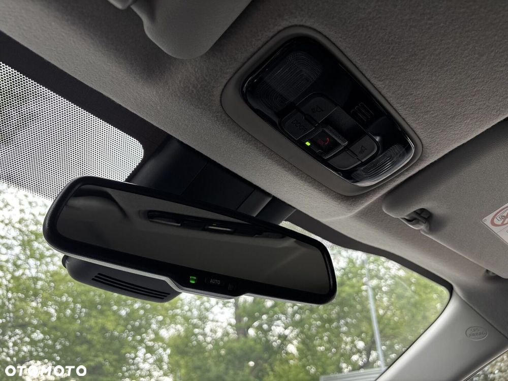 Toyota Yaris Hybrid 1.5 Comfort - 34