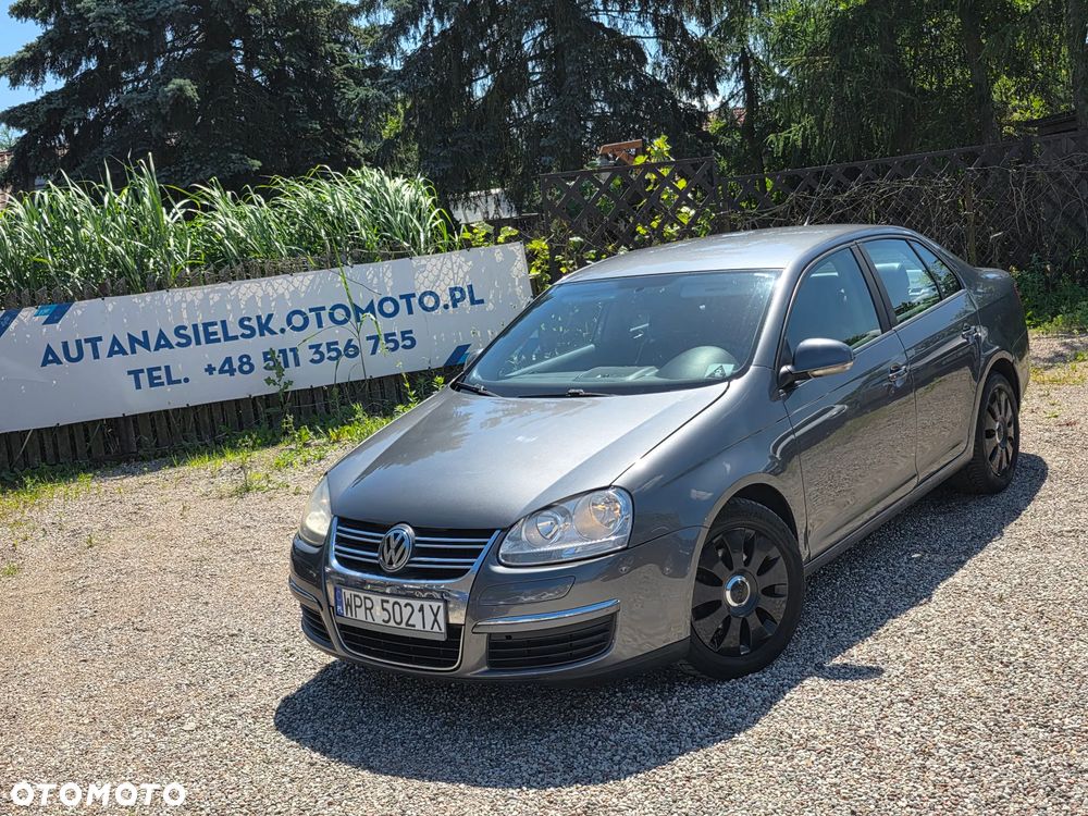 Volkswagen Jetta - 12
