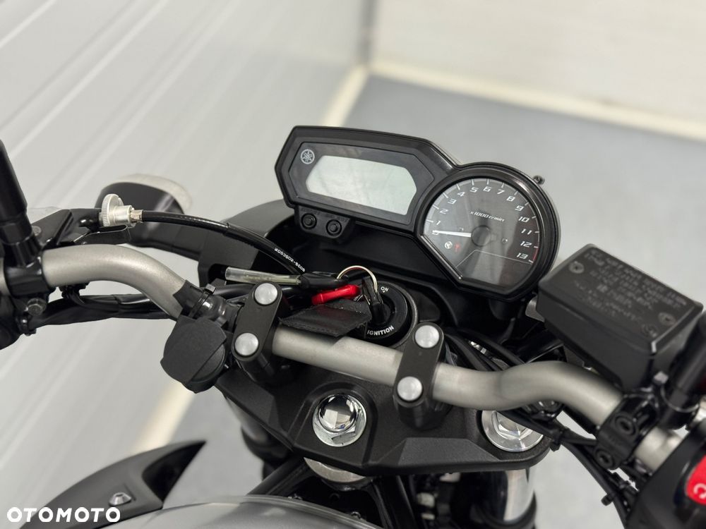 Yamaha XJ - 15