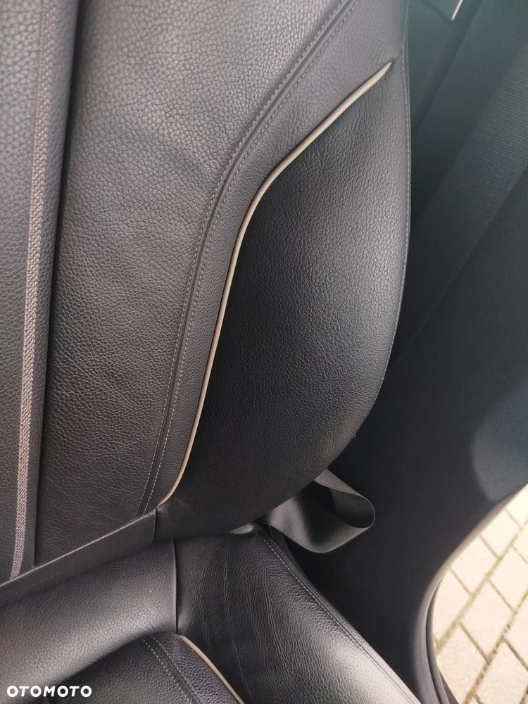 BMW Seria 5 518d Luxury Line - 32