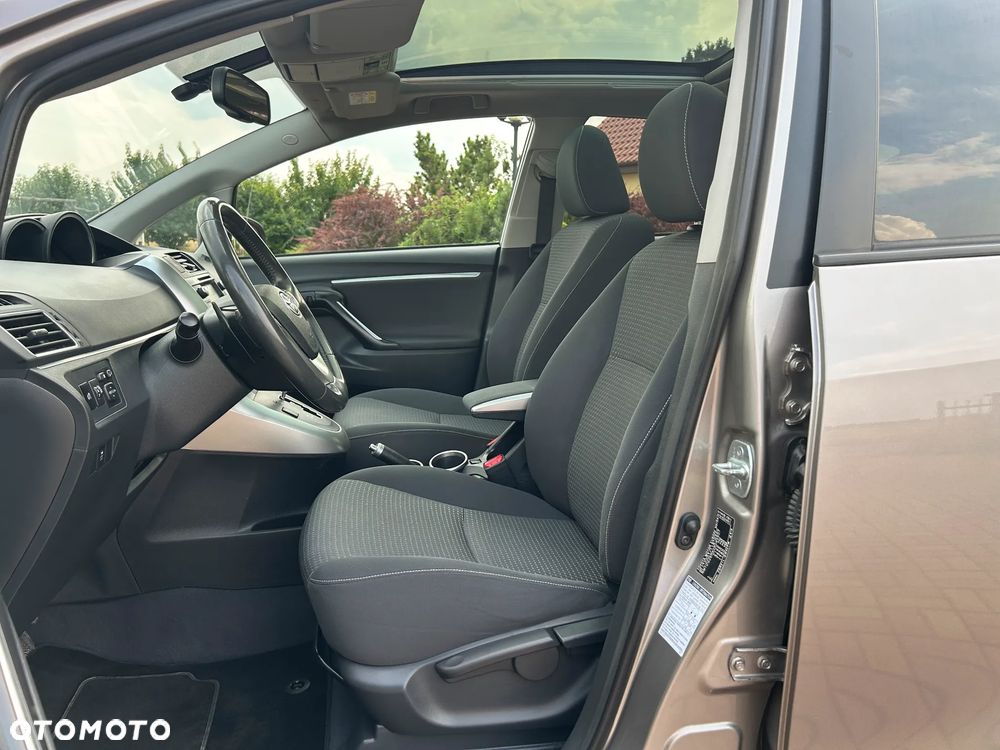 Toyota Verso 1.8 Multidrive Edition - 16