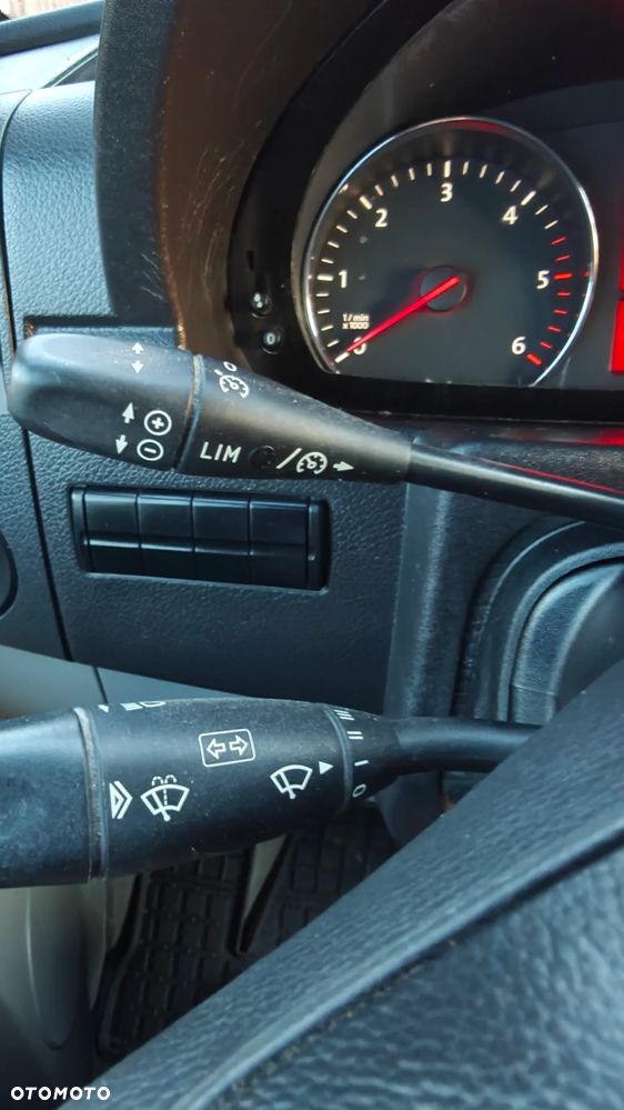 Volkswagen Crafter   brygadówka 7osób - 15