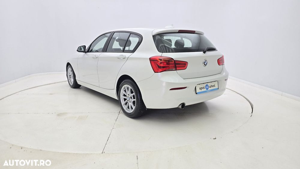 BMW Seria 1 - 8