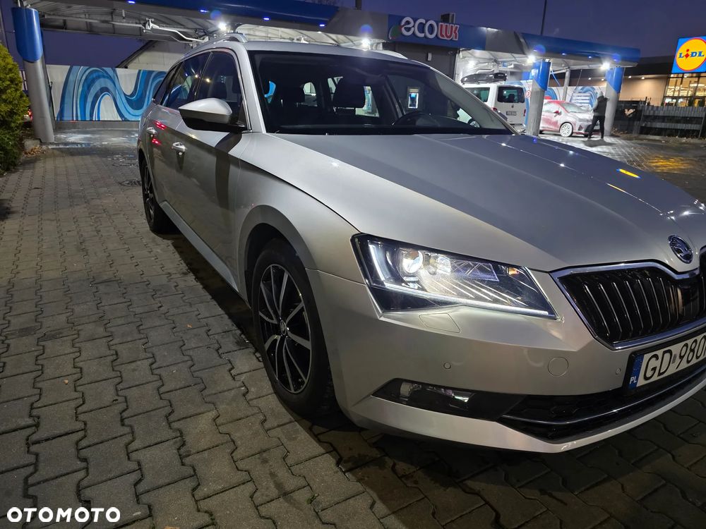 Skoda Superb 2.0 TDI Style DSG - 3