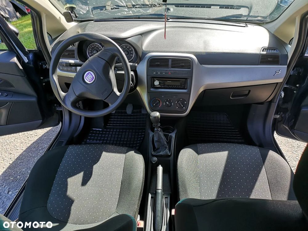 Fiat Punto 1.2 8V - 19