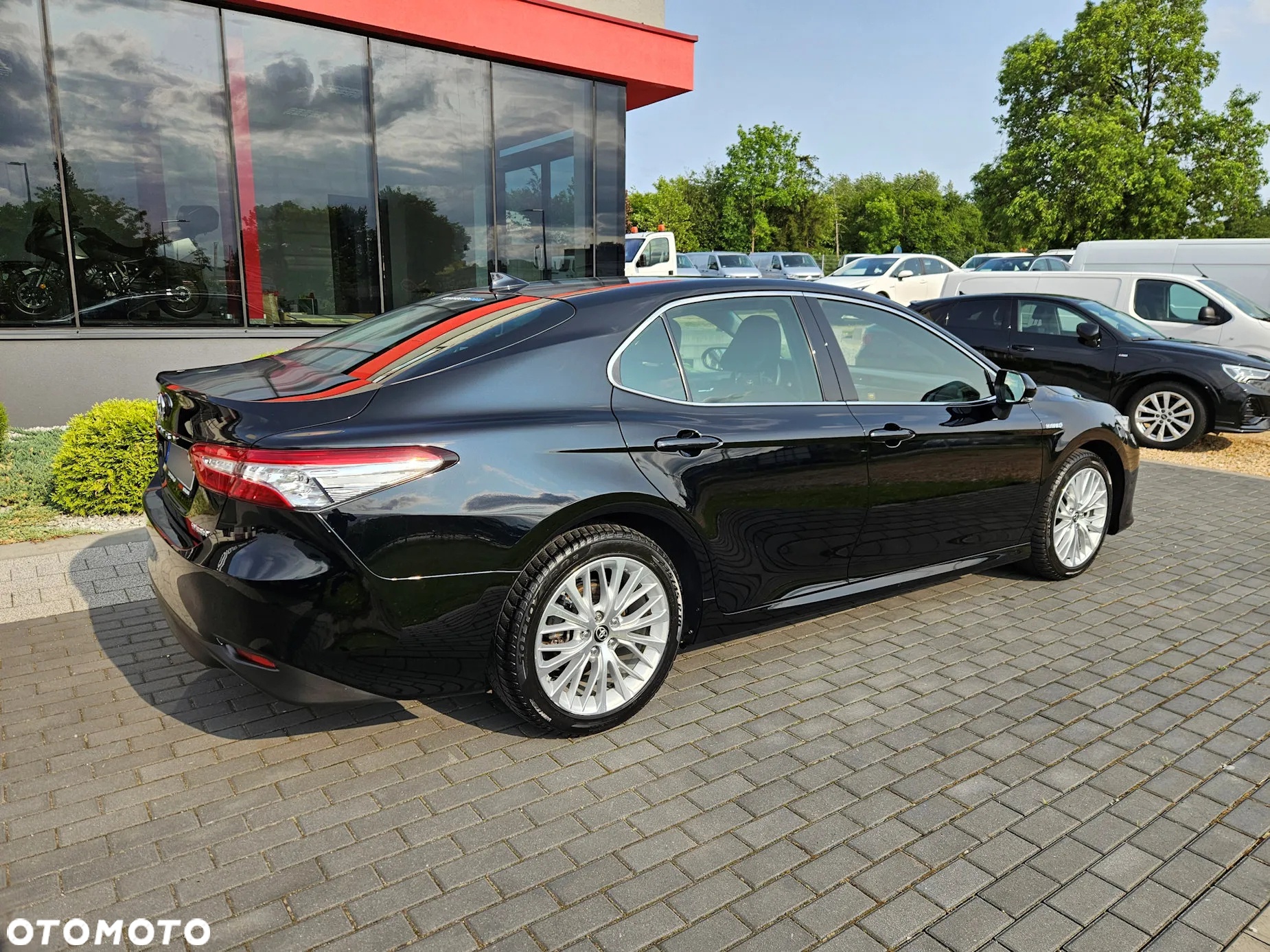 Toyota Camry 2.5 Hybrid Executive CVT - 3