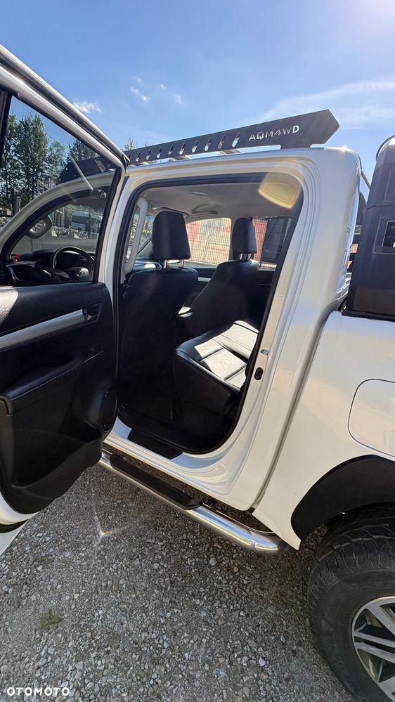 Toyota Hilux 4x4 Double Cab Autm S&S Executive - 28