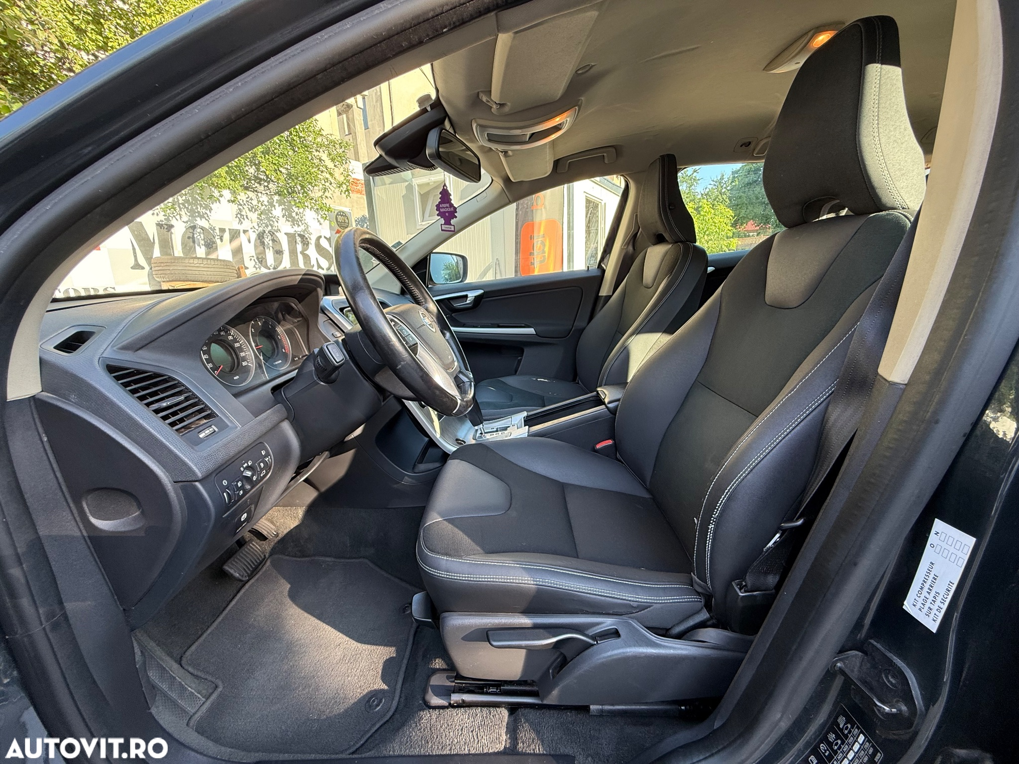Volvo XC 60 D5 AWD Aut. Summum - 15