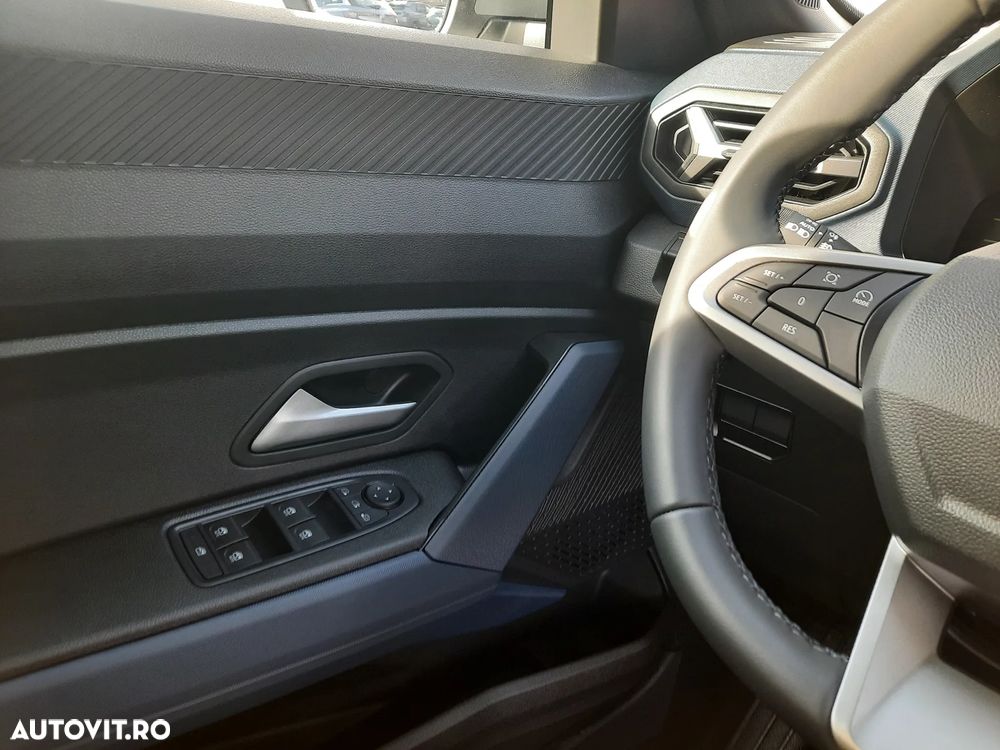 Dacia Duster HEV 140 Journey - 11