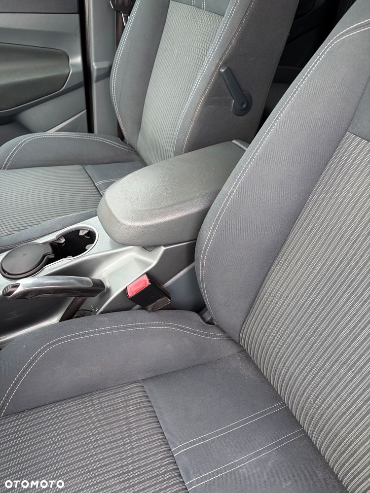 Ford Fiesta 1.4 TDCI Ambiente - 12