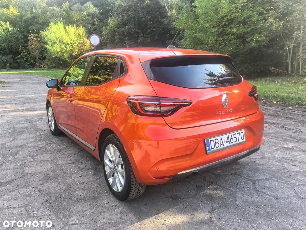Renault Clio - 9