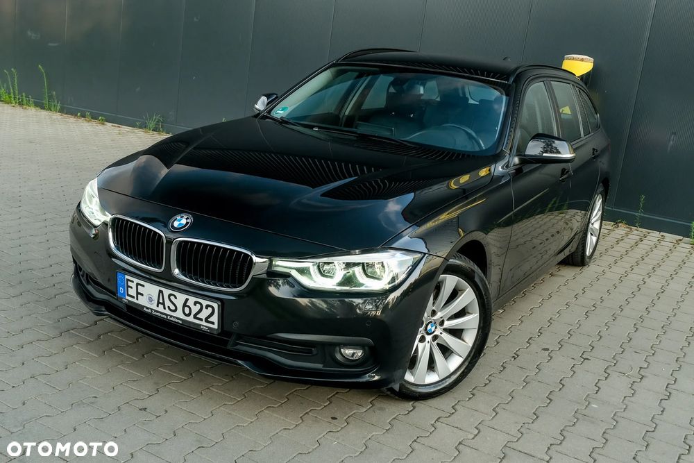 BMW Seria 3 320d Sport Line