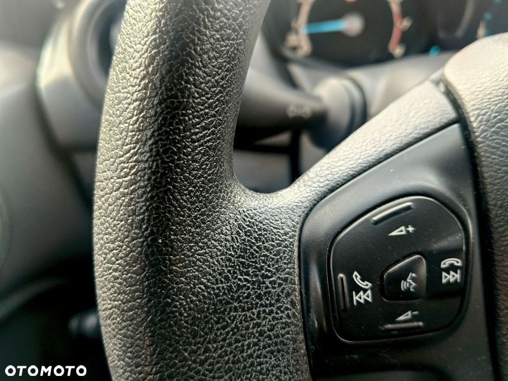 Ford Fiesta - 17