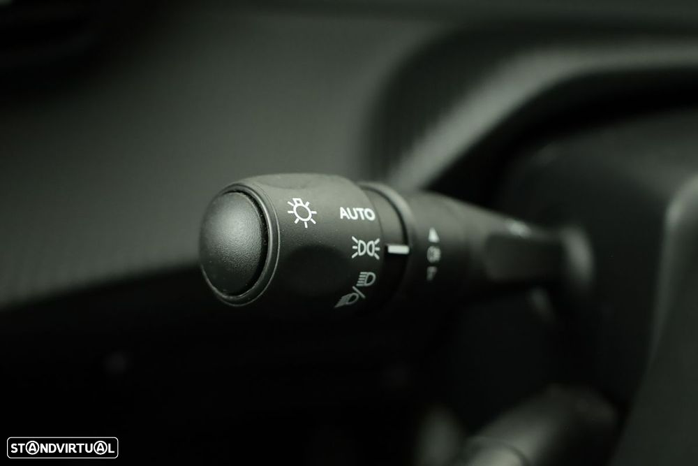 Peugeot 2008 1.2 PureTech Allure - 18