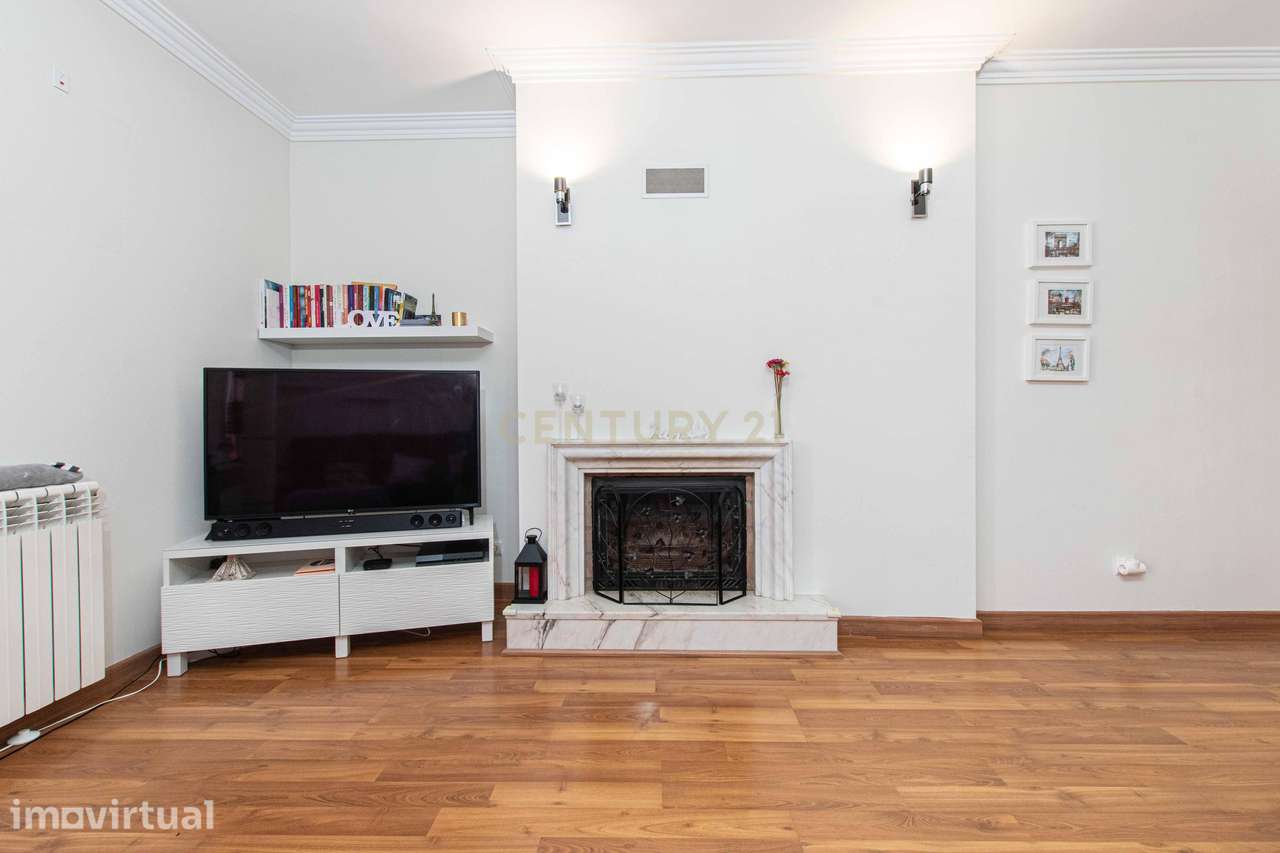 Apartamento T3 Duplex com Vista Desafogada para o Rio Tejo — Tagides P - Grande imagem: 5/30