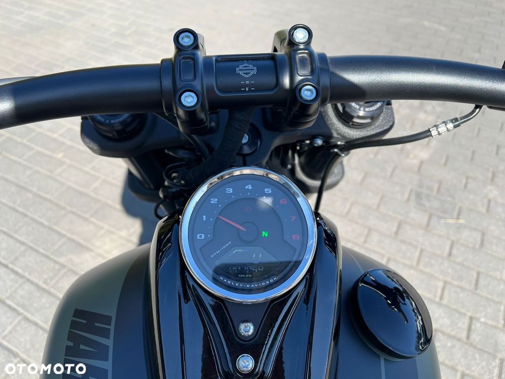 Harley-Davidson Softail Fat Bob - 19