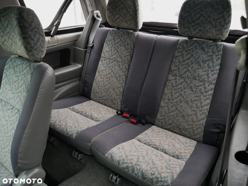 Suzuki Grand Vitara 1.6 Limited - 27