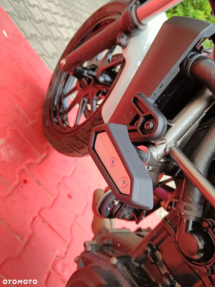 Kawasaki Eliminator 500 - 12