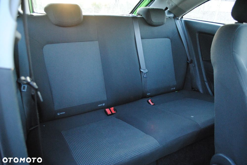 Opel Corsa 1.2 16V Color Edition - 12