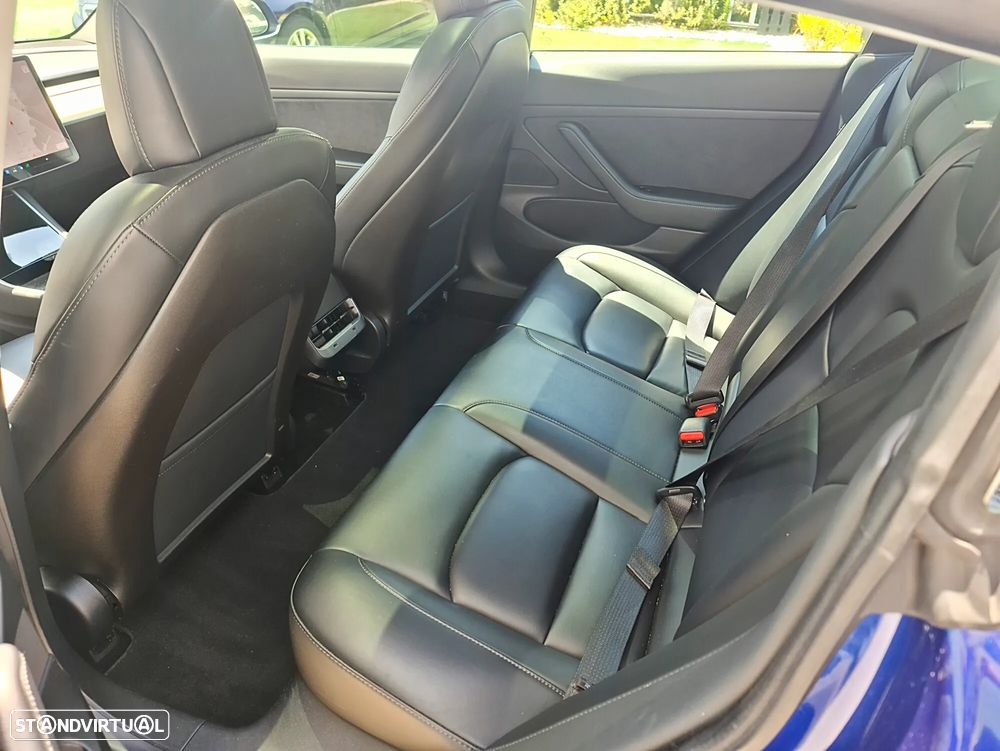 Tesla Model 3 RWD - 10