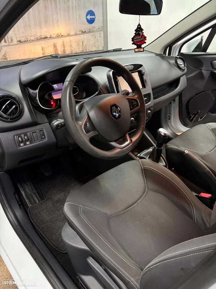 Renault Clio Sport Tourer dCi 90 Limited - 6